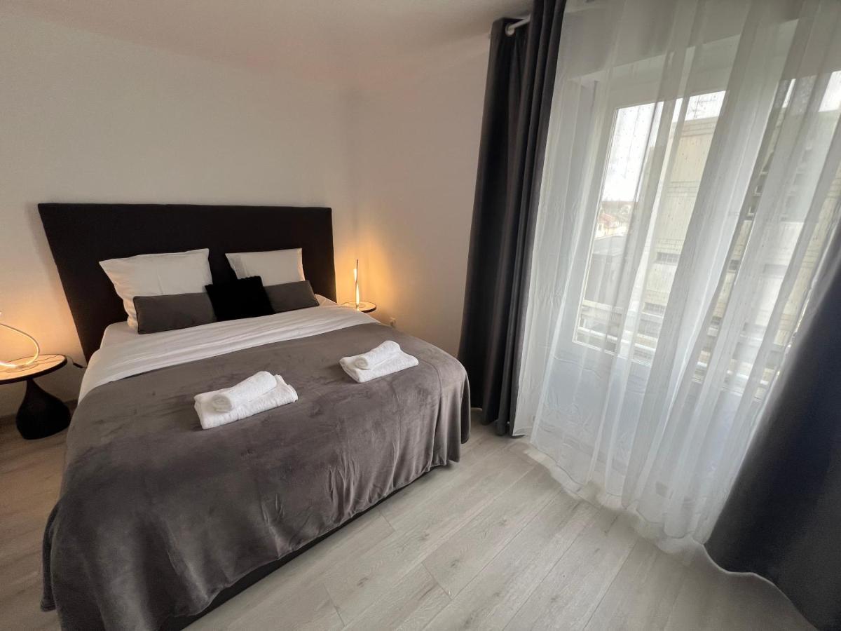 Le Cannois, Appartement De Star 3 Chambres Mulhouse Bagian luar foto